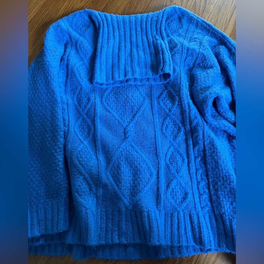 Aerie cable knit turtleneck sweater Size Small